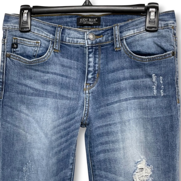 Judy Blue Cuffed Straight Leg Distressed Medium Wash Jeans Size 7/28 - Picture 3 of 12